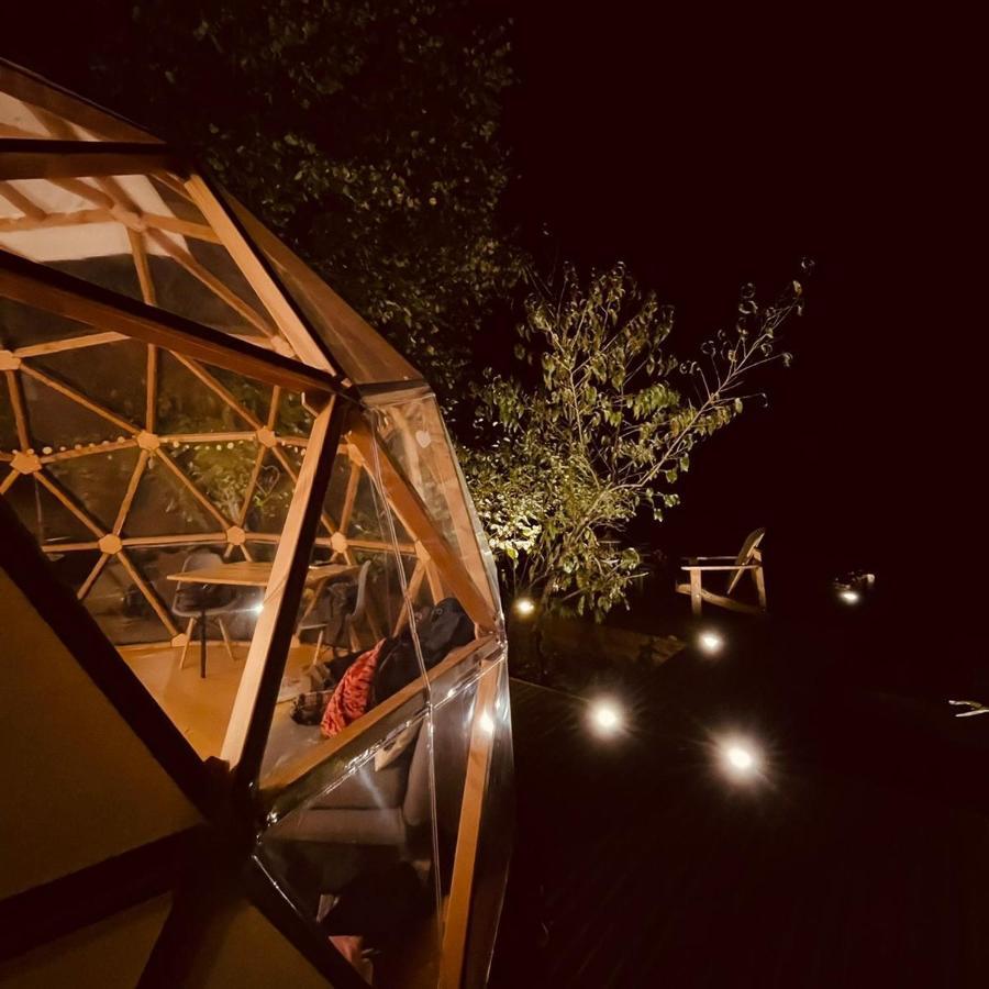 Le Dome Aux Oiseaux Hotel Berig-Vintrange Exterior photo